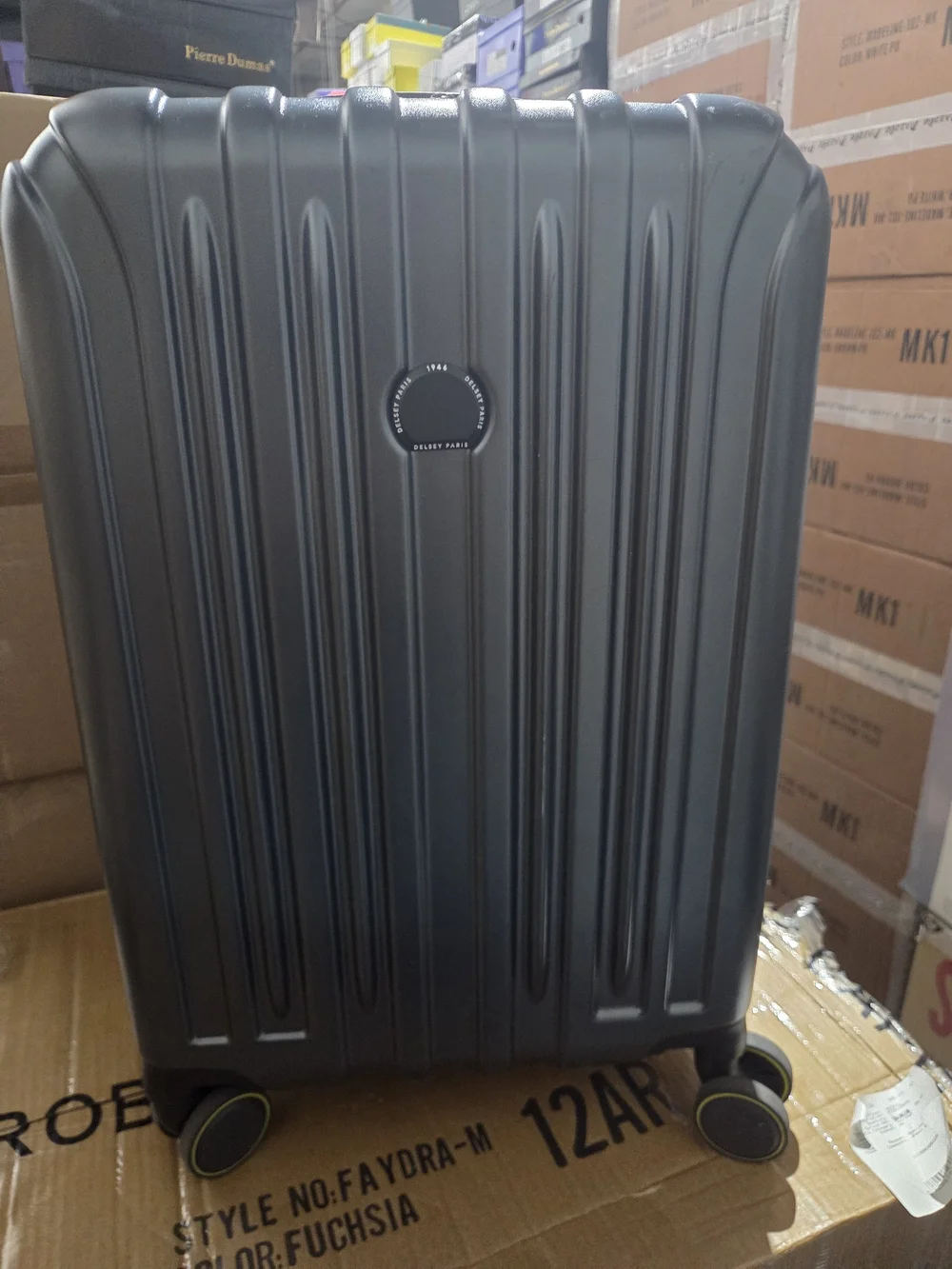 Delsey Paris Hardside Spinner Carry On 22 Inches Excellent Condition